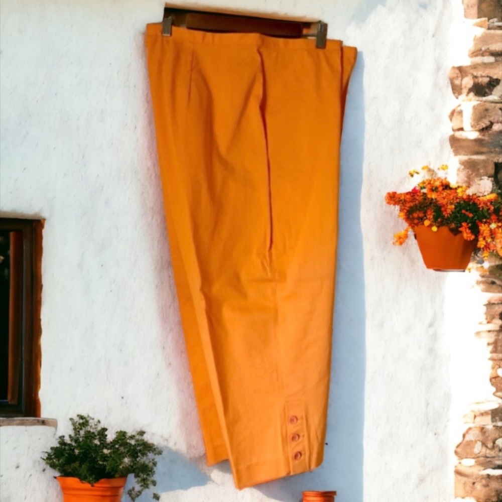 Monroe & Main Orange Capris - Picture 5 of 11